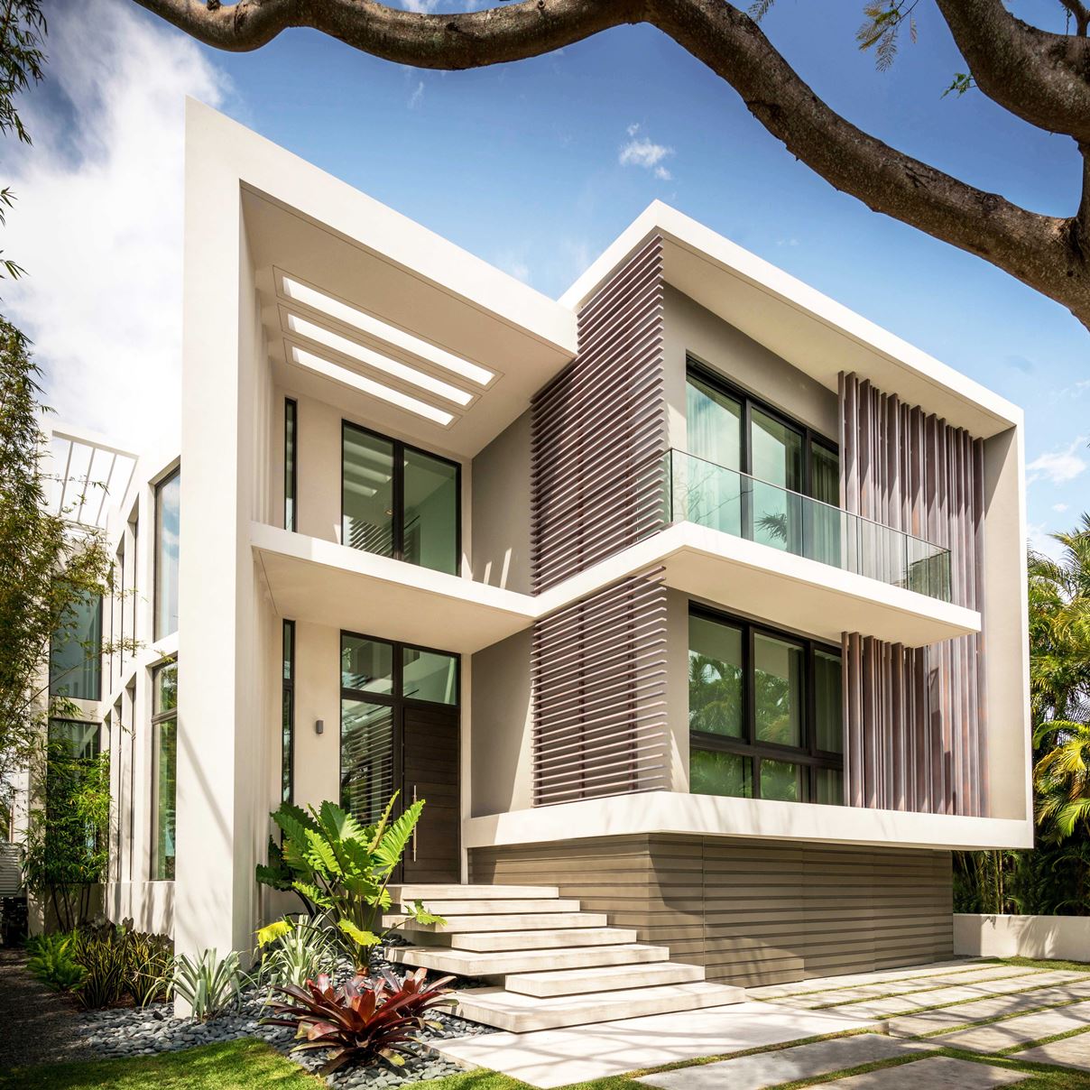 Hibiscus-Drive-Residence-in-Miami-Beach-by-Borges-Architects-6