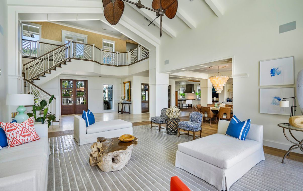 Impeccable-Royal-Palm-Residence-in-Boca-Raton-Florida-1200-Royal-Palm-Way-Boca-Raton-Florida-7