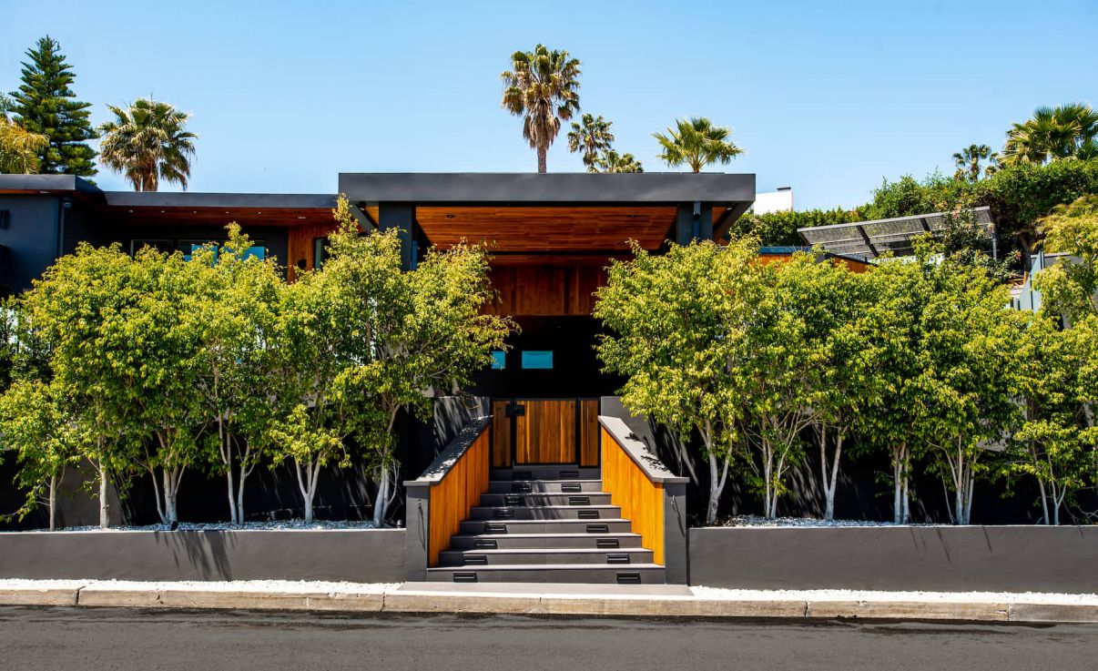 Incredible-Ocean-View-Modern-Compound-in-Pacific-Palisades-815-N-El-Oro-Lane-Pacific-Palisades-CA-4