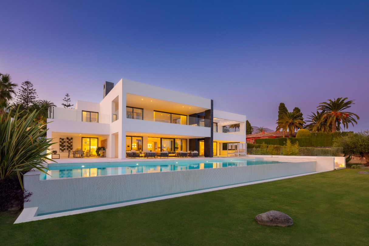 Inside A €5,950,000 Modern Villa in La Cerquilla, Marbella, Spain