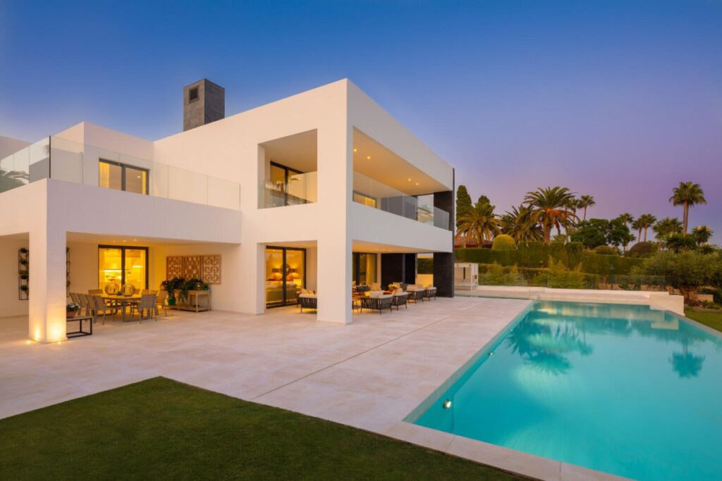 Modern Villa in La Cerquilla is a brand new luxurious home with golf and sea views located in Marbella, Spain including 6 bedrooms and 8 bathrooms. This modern villa is designed and built with high quality and smart facilities and luxurious amenities.