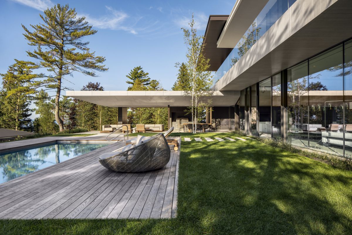 Lake-Huron-Modern-Home-in-Ontario-Canada-by-SAOTA-13