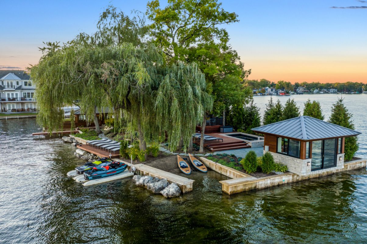 Lake Orion Residence in Oakland County, Michigan by AZD Associates