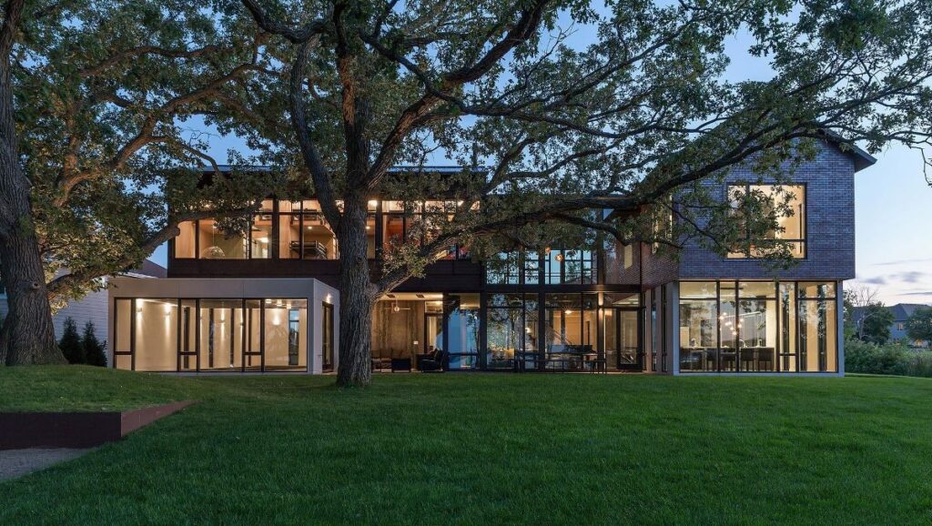 Lake Waconia House in Minnesota by ALTUS Architecture + Design