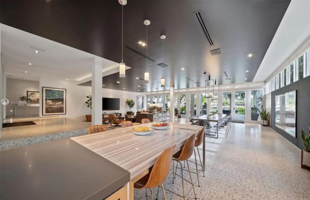 Lakeview Residence in Miami Beach offers Impeccably Luxury