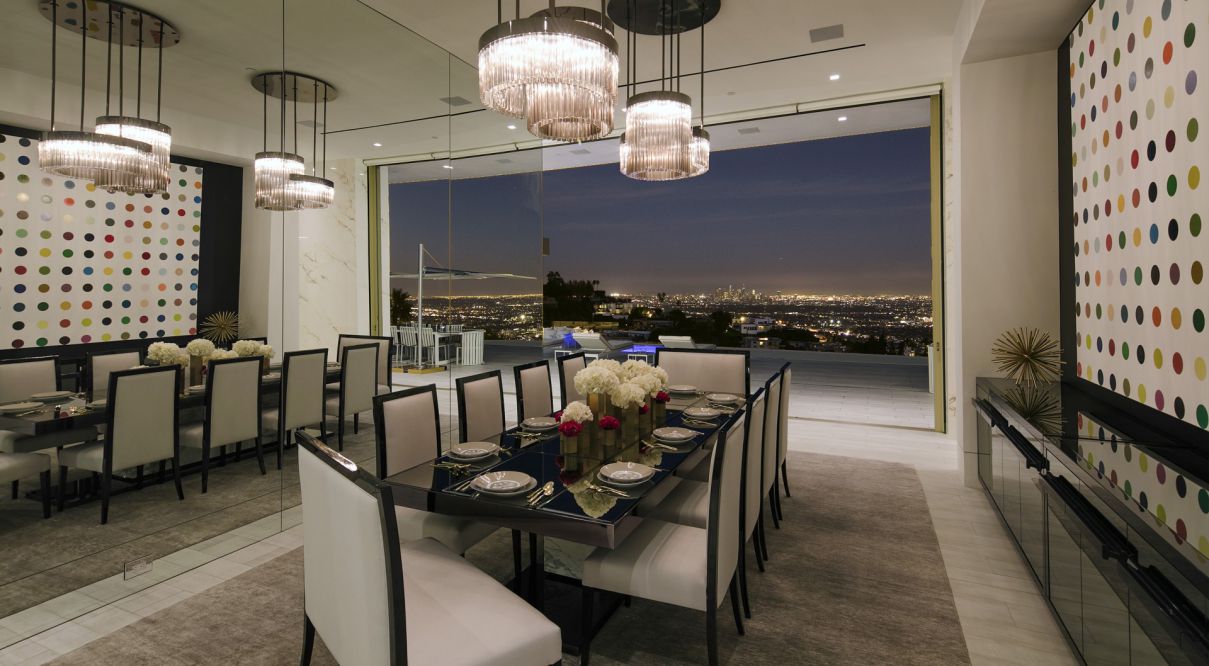 Luxurious-Hillcrest-Modern-Mansion-in-Los-Angeles-by-McClean-Design-18