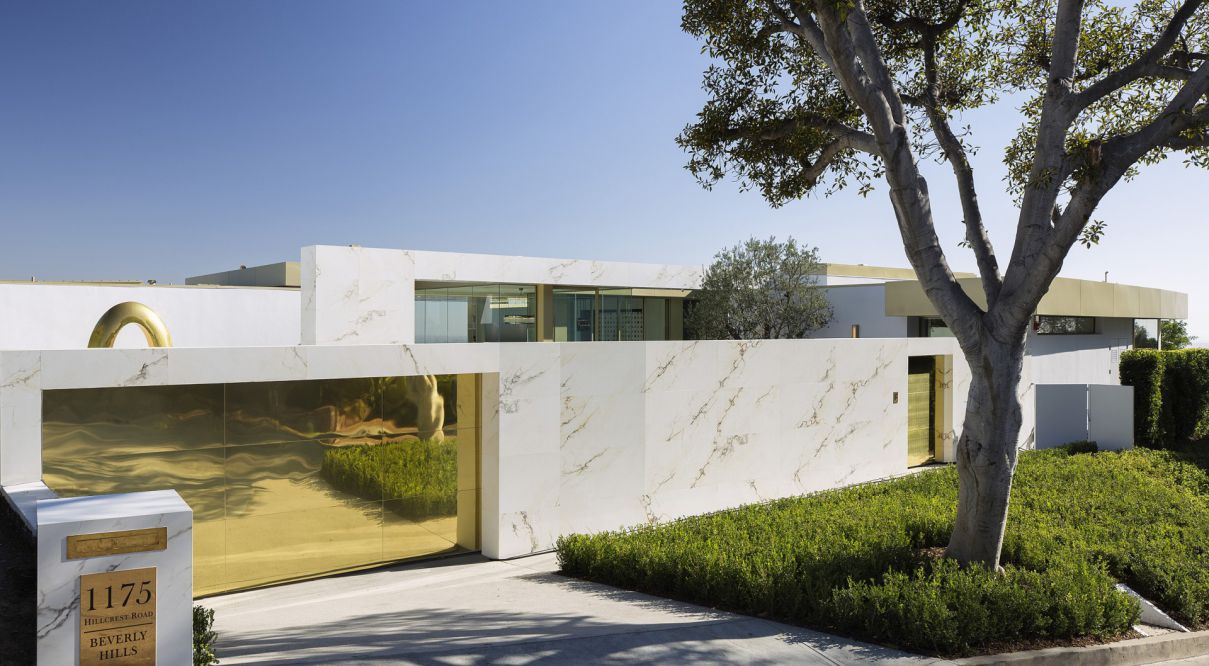 Luxurious-Hillcrest-Modern-Mansion-in-Los-Angeles-by-McClean-Design-3