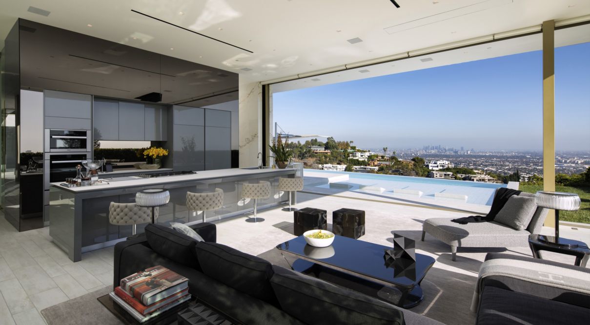 Luxurious-Hillcrest-Modern-Mansion-in-Los-Angeles-by-McClean-Design-7