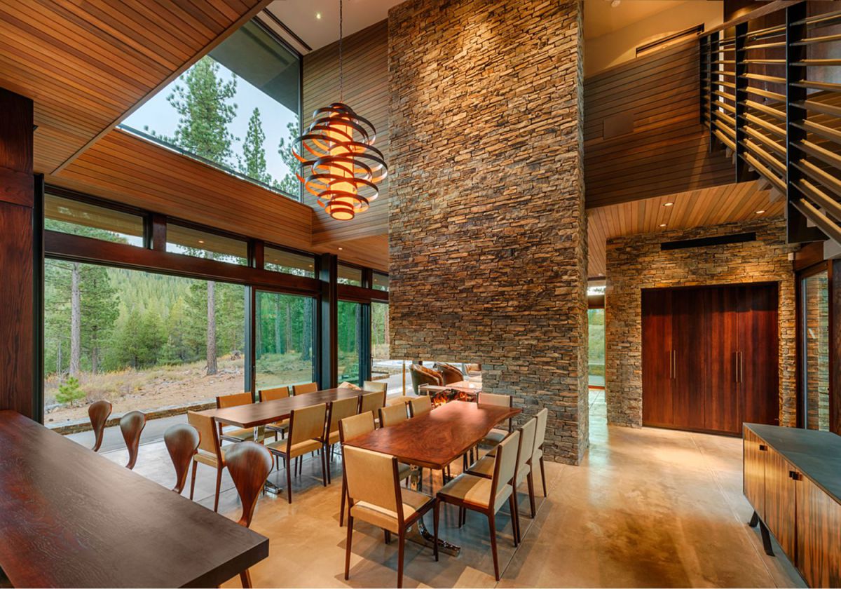 Martis-Camp-Residence-381-in-Truckee-CA-by-Marmol-Radziner-Architecture-15