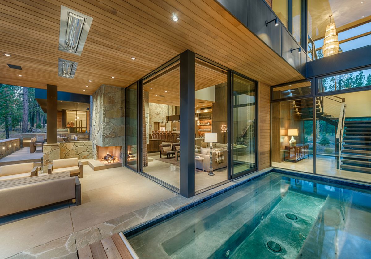 Martis-Camp-Residence-403-in-Truckee-CA-by-Marmol-Radziner-Architecture-14