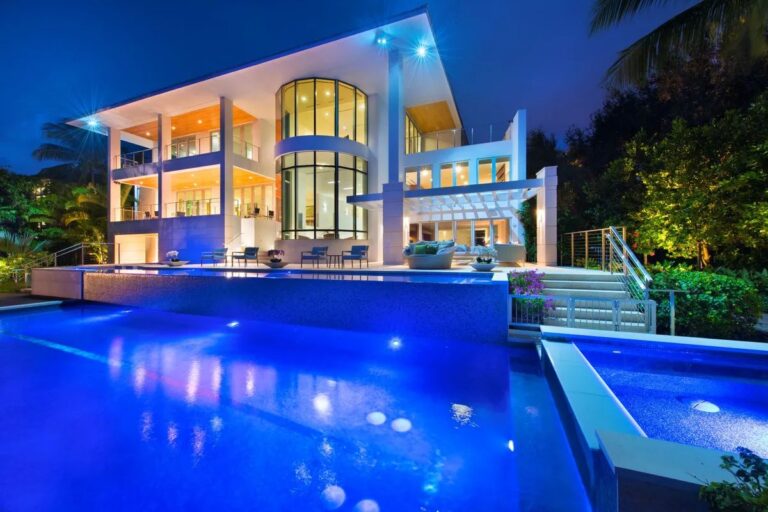 Modern Mashta Island Estate with Breathtaking Ocean Views and Custom Architectural Features