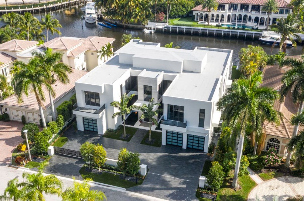 Maya-Palm-Estate-in-Boca-Raton-FL-by-John-D-Conway-Architect-Inc-12