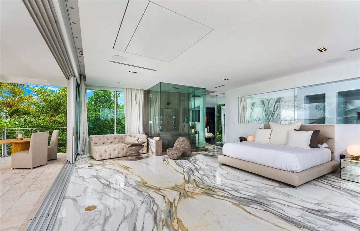 Miami-Beachs-San-Marino-Contemporary-Gem-for-Rental-12