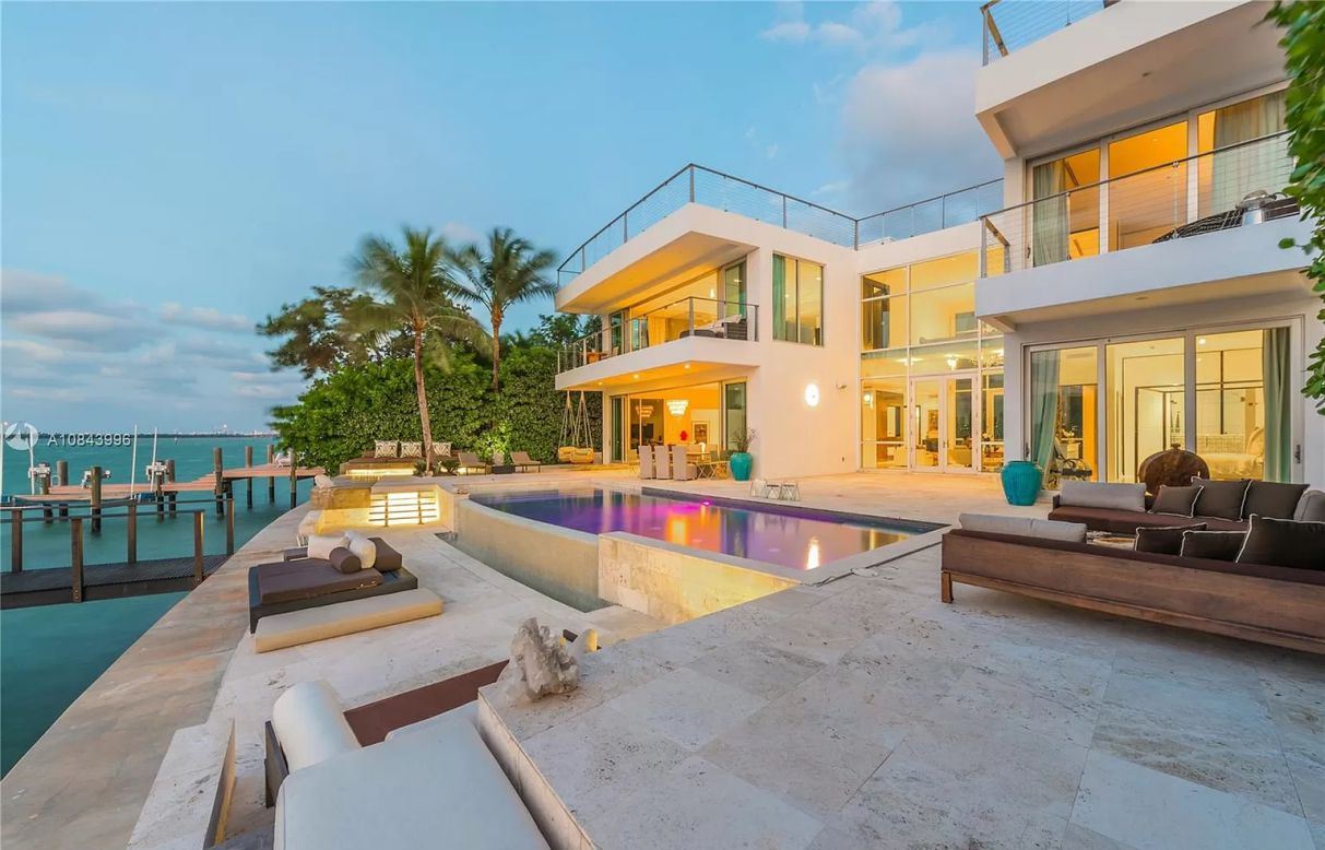 Miami-Beachs-San-Marino-Contemporary-Gem-for-Rental-13