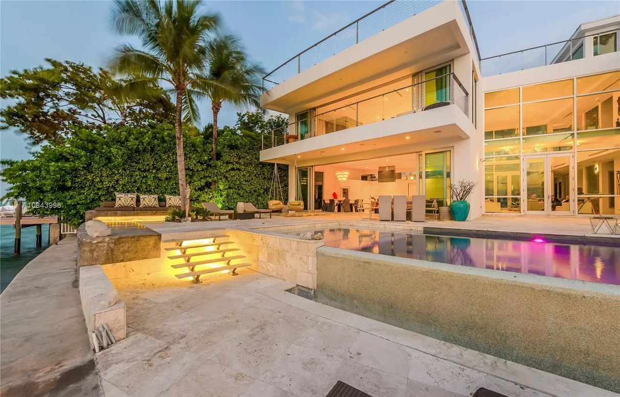 Miami-Beachs-San-Marino-Contemporary-Gem-for-Rental-2