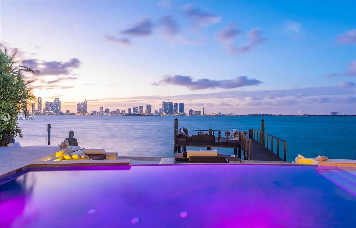 Miami-Beachs-San-Marino-Contemporary-Gem-for-Rental-21