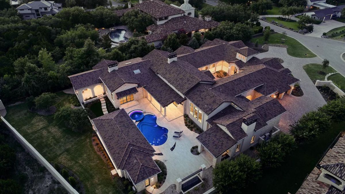 New-European-Estate-in-Austin-for-Sale-12017-Kirkland-Ct-Austin-TX-3