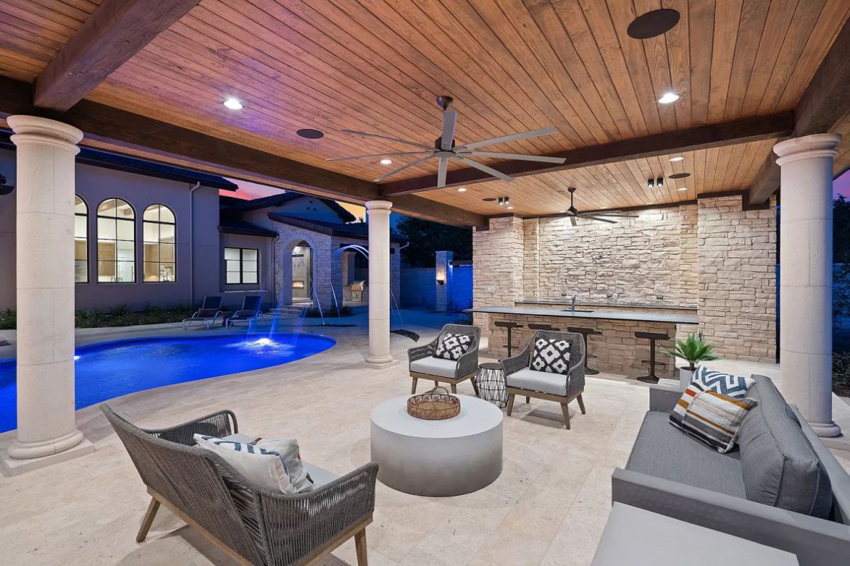 New-European-Estate-in-Austin-for-Sale-12017-Kirkland-Ct-Austin-TX-7