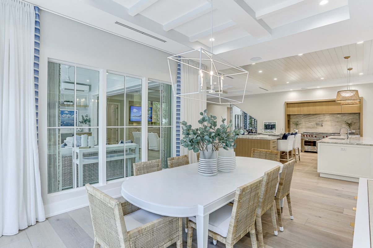 New-Masterpiece-in-Naples-built-by-Griffin-Builders-hits-Market-14