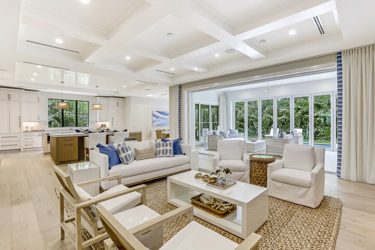 New-Masterpiece-in-Naples-built-by-Griffin-Builders-hits-Market-25