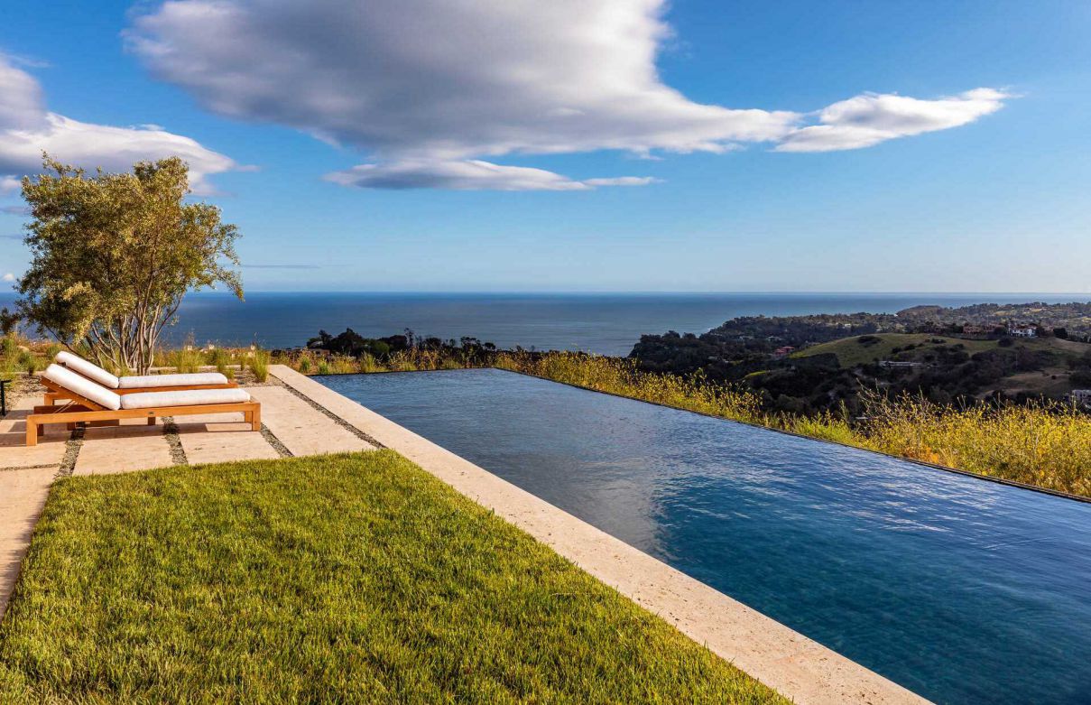 Newly-Built-Malibu-Estate-on-Coveted-Coastal-Community-for-Sale-15