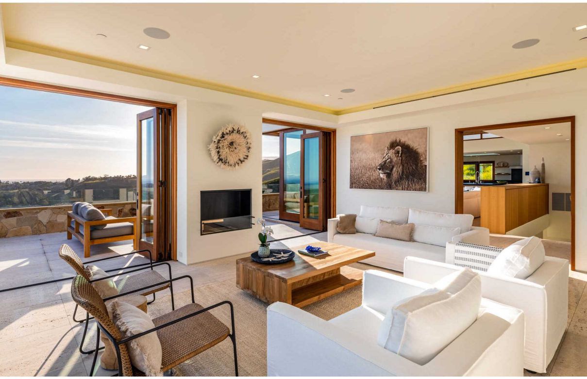 Newly-Built-Malibu-Estate-on-Coveted-Coastal-Community-for-Sale-22