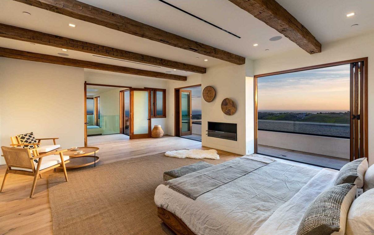 Newly-Built-Malibu-Estate-on-Coveted-Coastal-Community-for-Sale-33