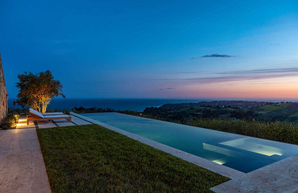 Newly-Built-Malibu-Estate-on-Coveted-Coastal-Community-for-Sale-8