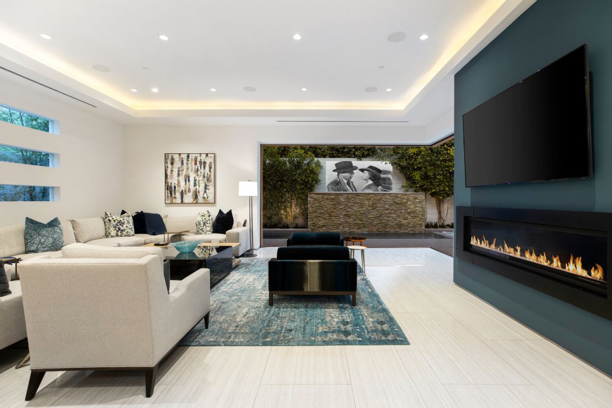 Oakwood-Avenue-Residence-A-Home-of-Impeccable-Design-for-Sale-23