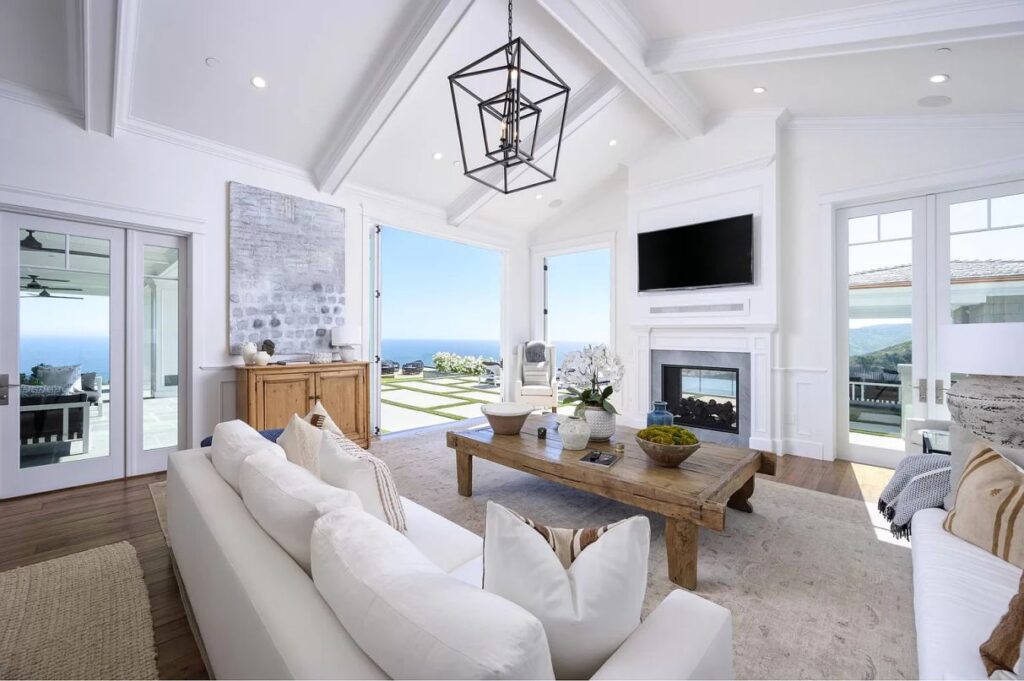 Paseo Miramar Residence in Prime Pacific Palisades for Sale