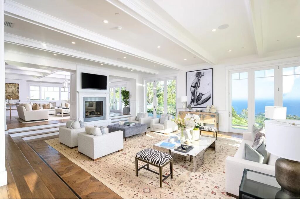 Paseo Miramar Residence in Prime Pacific Palisades for Sale