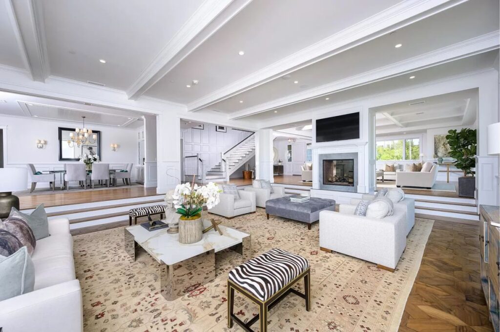 Paseo Miramar Residence in Prime Pacific Palisades for Sale