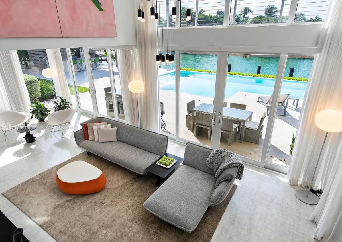 Prairie-Avenue-Modern-Home-in-Miami-Beach-Florida-4500-Prairie-Ave-Miami-Beach-FL-11