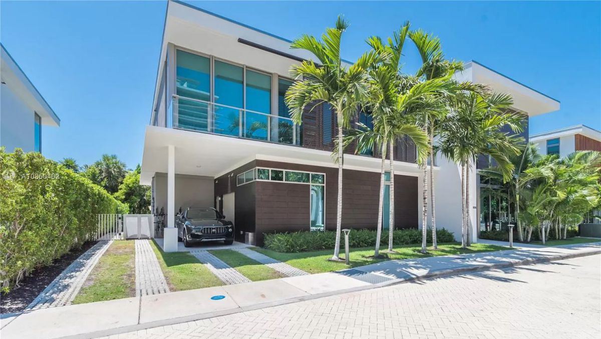 Reef-Lane-Modern-Home-in-Key-Biscayne-Florida-1