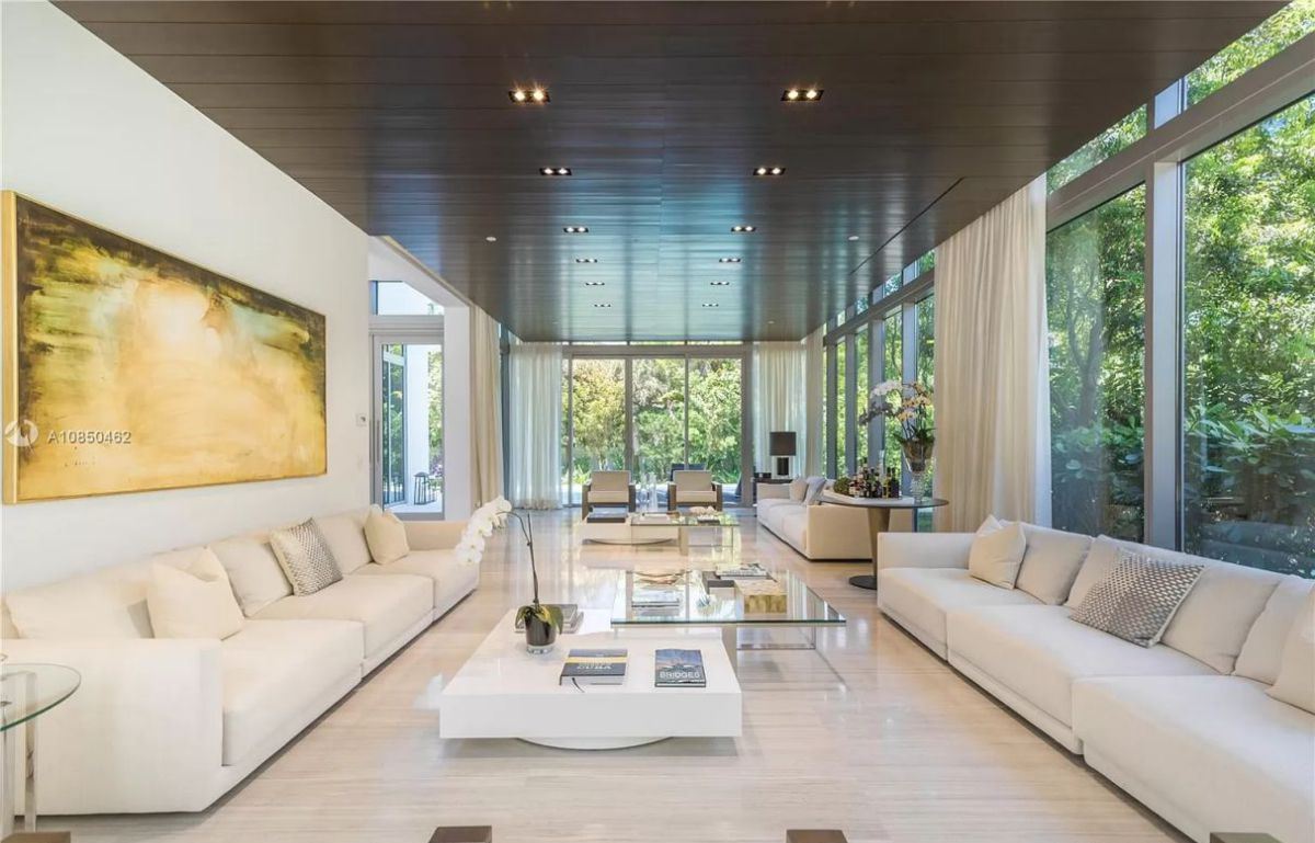 Reef-Lane-Modern-Home-in-Key-Biscayne-Florida-23