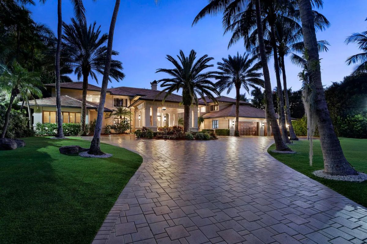 Resort-style-Transitional-Boca-Raton-Estate-5