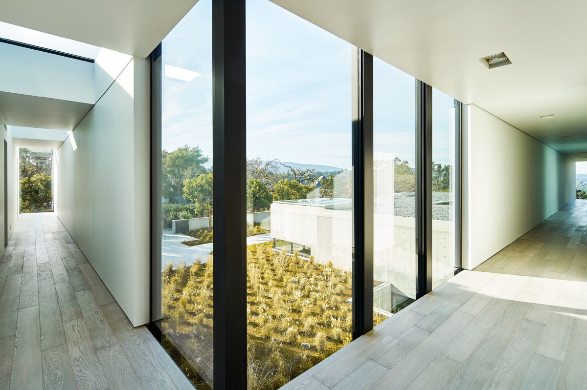 Ridge-View-Residence-in-Atherton-California-by-Natoma-Architects-25