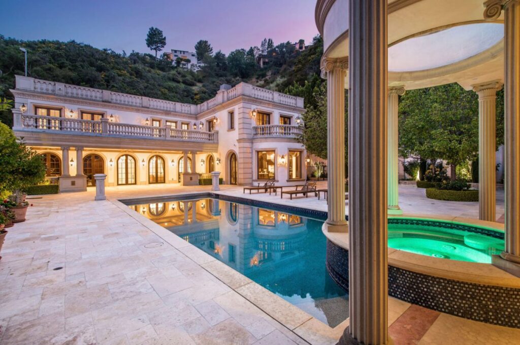 Stone Canyon Classic Mansion in Los Angeles for Sale
