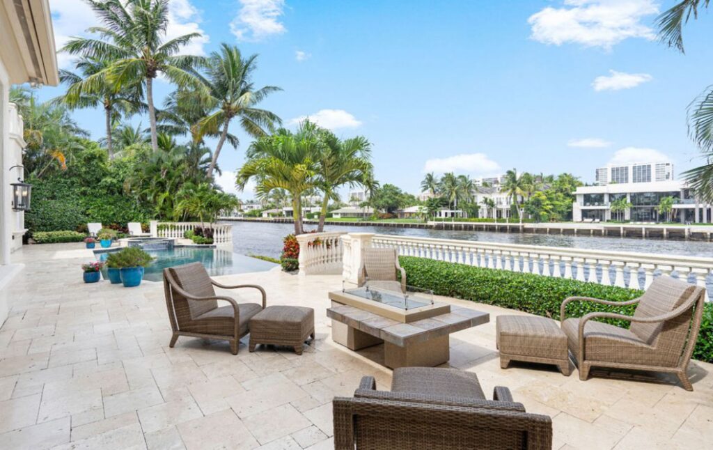 Stunning Villa Paradiso in Boca Raton for Sale