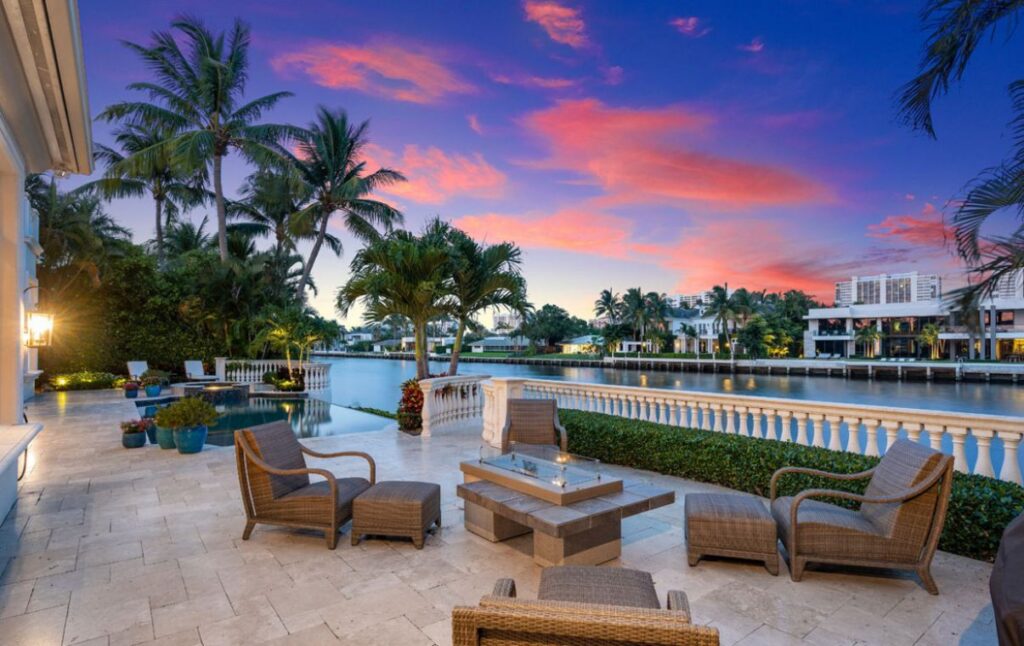 Stunning Villa Paradiso in Boca Raton for Sale