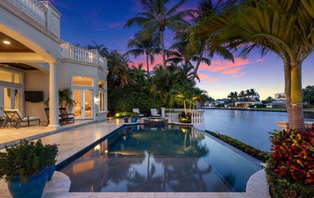 Stunning Villa Paradiso in Boca Raton for Sale