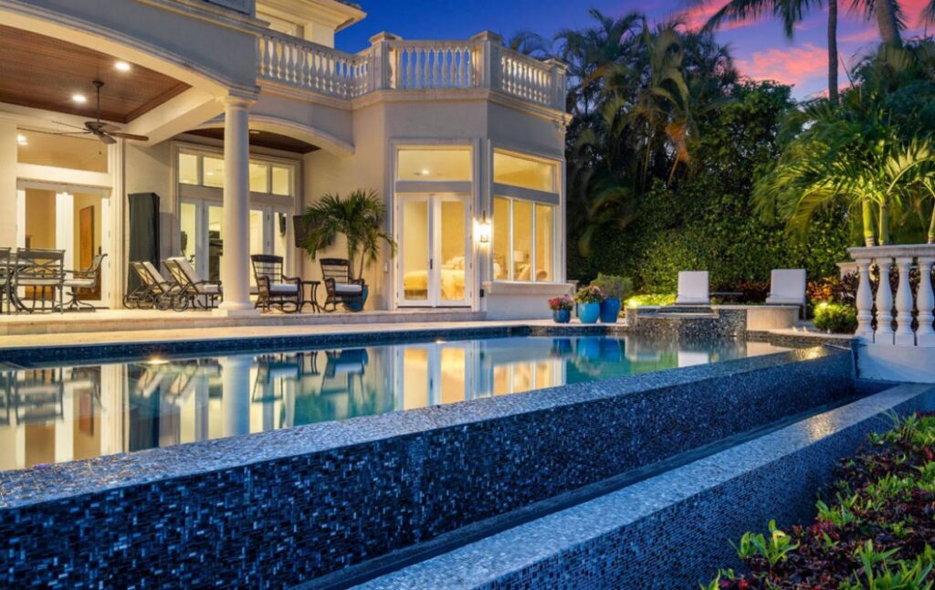 Stunning Villa Paradiso in Boca Raton for Sale