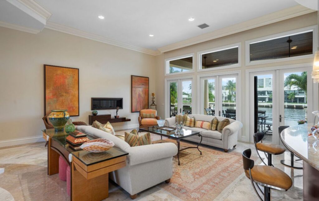 Stunning Villa Paradiso in Boca Raton for Sale