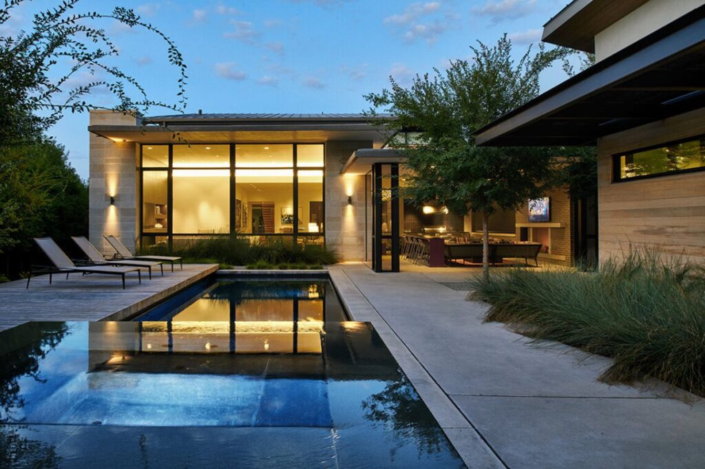 Surrey Circle Residence in Dallas by Bernbaum Magadini Architect