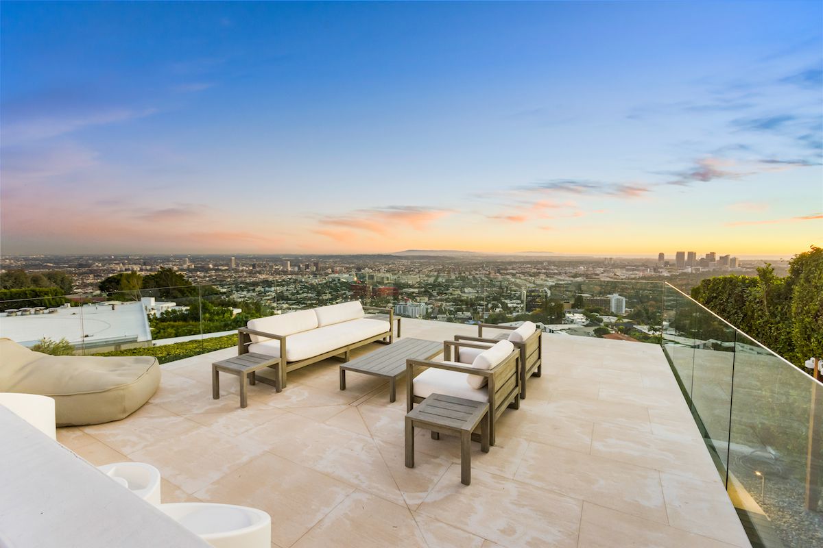 Tanager-Way-Modern-Home-in-Los-Angeles-for-Sale-1435-Tanager-Way-Los-Angeles-20