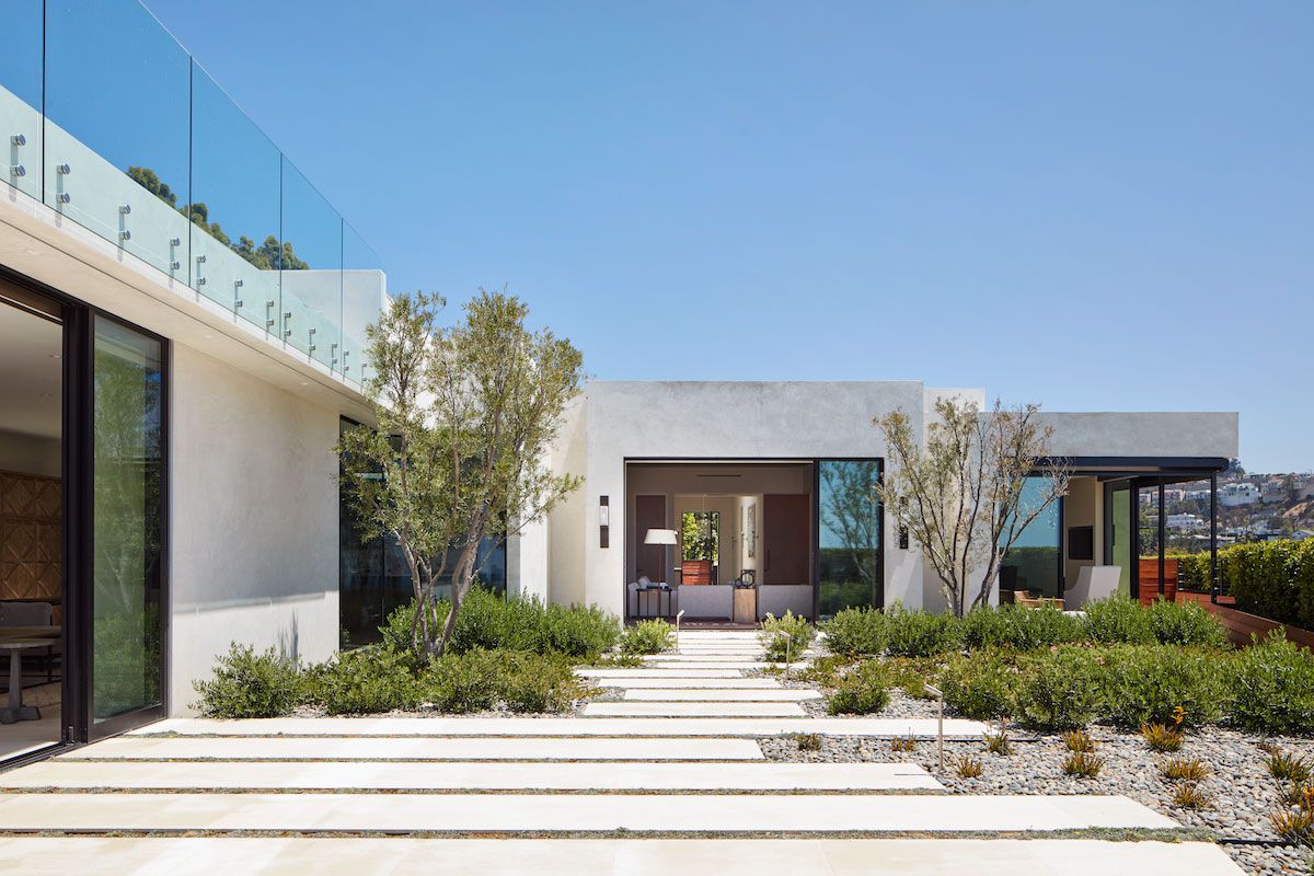 Tanager-Way-Modern-Home-in-Los-Angeles-for-Sale-1435-Tanager-Way-Los-Angeles-6