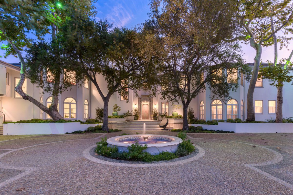 The-Norman-Lear-Estate-on-8.29-Acres-of-Impeccable-Grounds-3