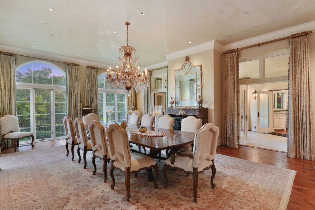 Thoughtfully Designed Alamo Estate returns Market