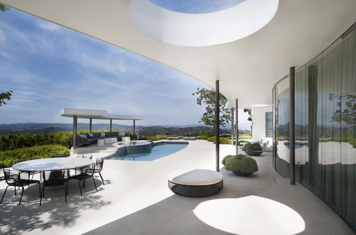 Trousdale-Estates-Contemporary-Home-by-Dennis-Gibbens-Architects-17