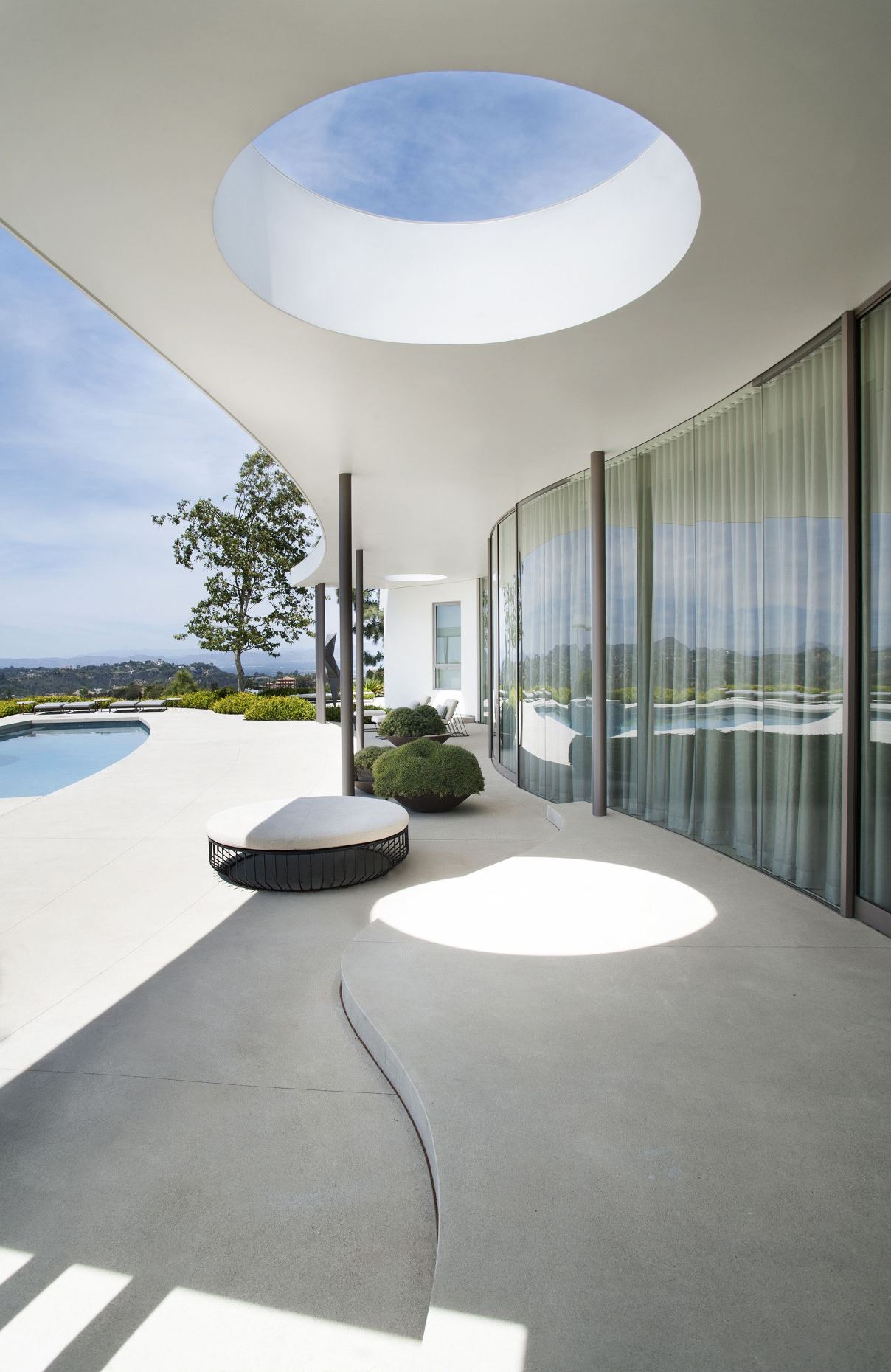 Trousdale-Estates-Contemporary-Home-by-Dennis-Gibbens-Architects-8